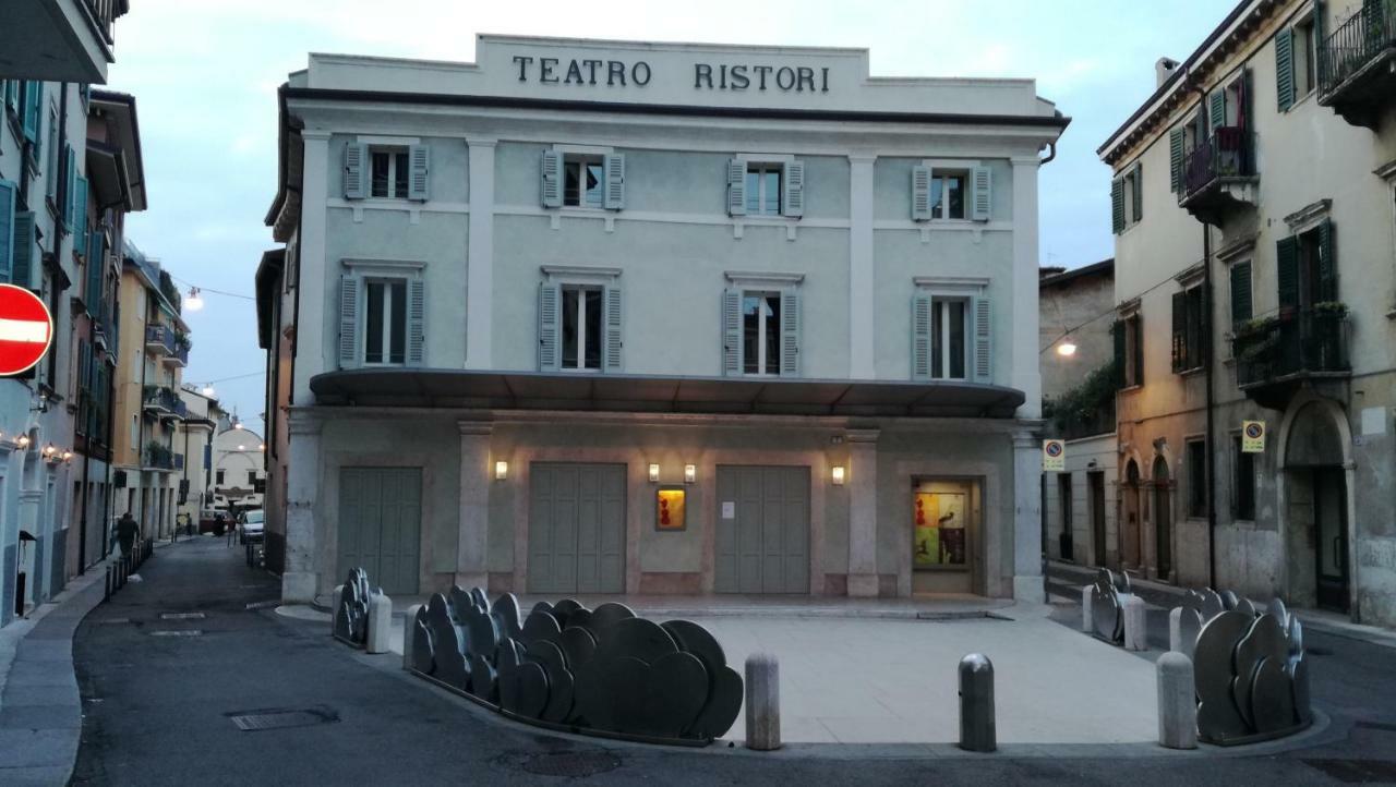 Verona Relais + Private Parking Esterno foto